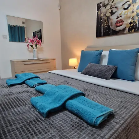 Cheerful Two Bedrooms Flat With Bbq Msida