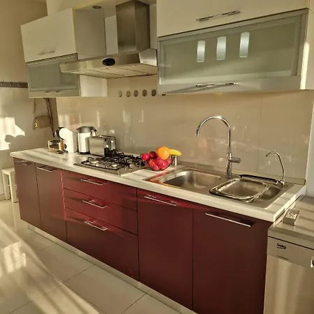 Cheerful Two Bedrooms Flat With Bbq *