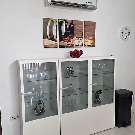 Cheerful Two Bedrooms Flat With Bbq Msida