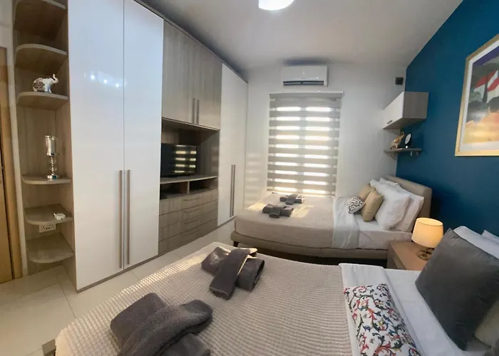 Cheerful Two Bedrooms Flat With Bbq *