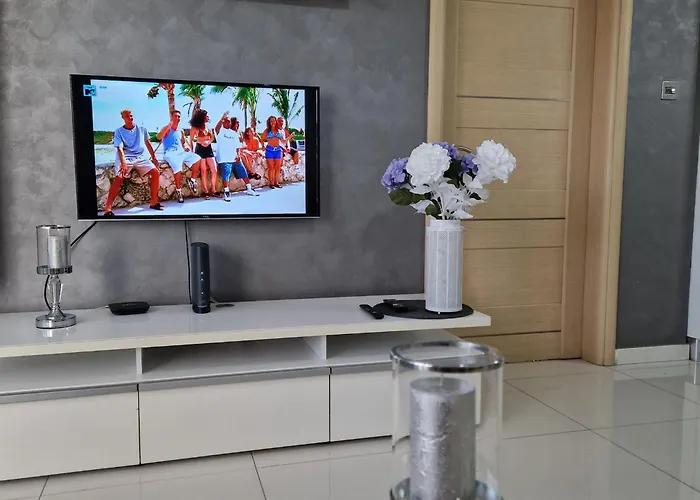 Cheerful Two Bedrooms Flat With Bbq Apartament