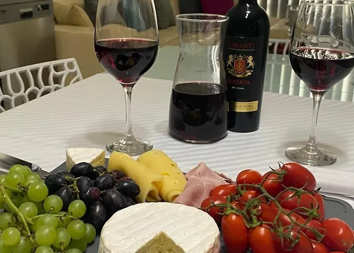 Cheerful Two Bedrooms Flat With Bbq